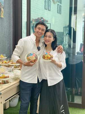 Gaya Stylish Felicya Angelista Pamer Baby Bump Disorot