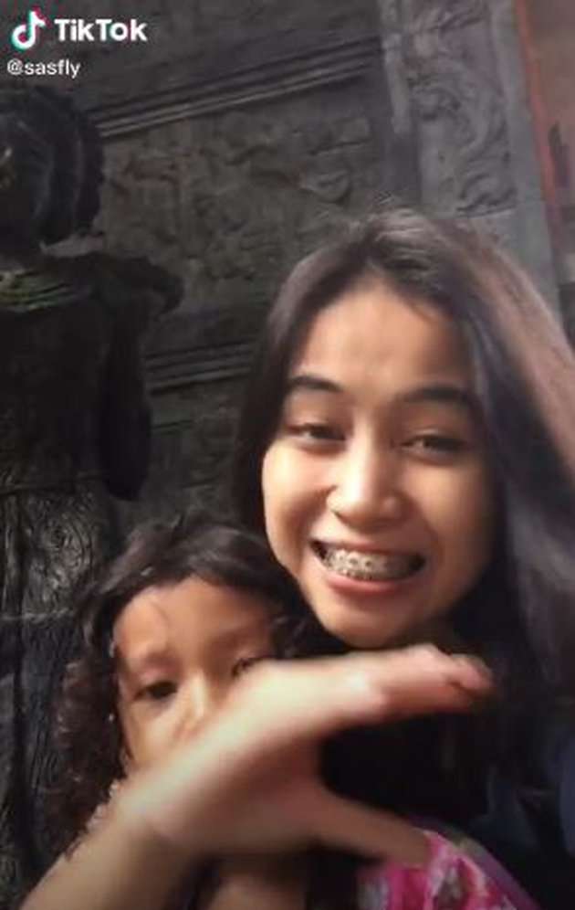 7 Potret Sasti, Anak Ki Joko Bodo yang Kuliah di Vokasi UI