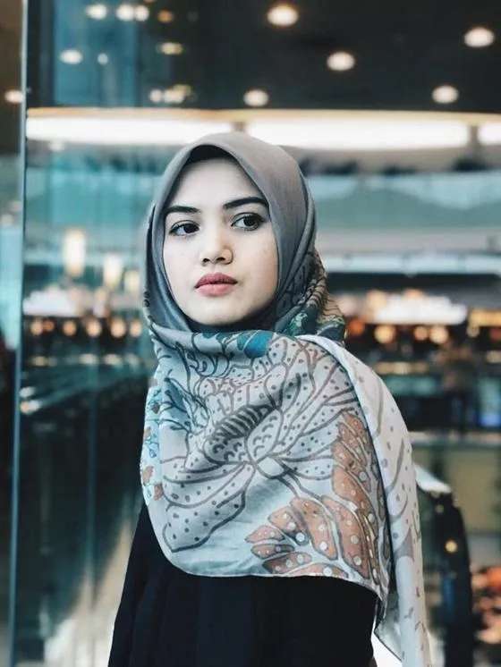 Tak Banyak yang Tahu, 8 Artis Ini Ternyata ‘Nyambi’ Jadi Dosen