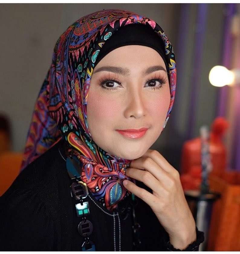 Tak Banyak yang Tahu, 8 Artis Ini Ternyata ‘Nyambi’ Jadi Dosen