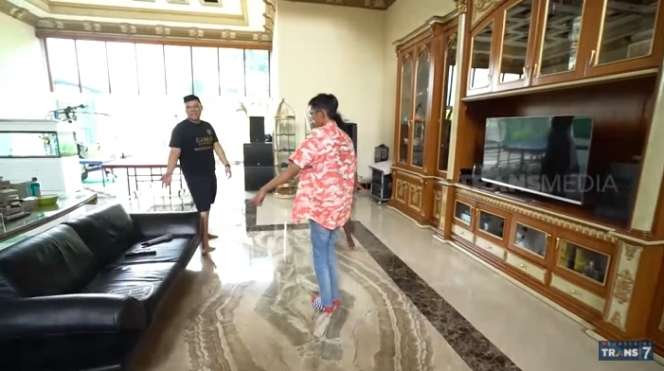 11 Foto Mewahnya Rumah Crazy Rich Cilegon, Sahabat Sisca Kohl