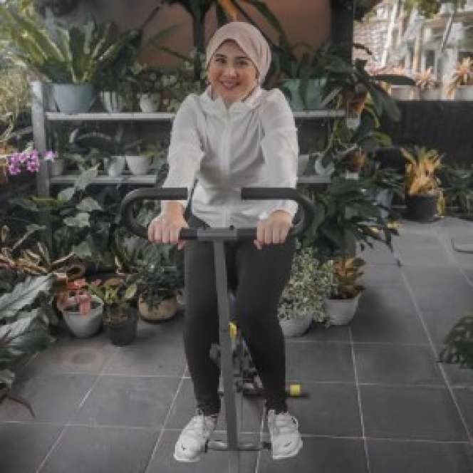 Potret Kesha Ratuliu Bumil Cantik, Pipi Chubby Bikin Gemes!