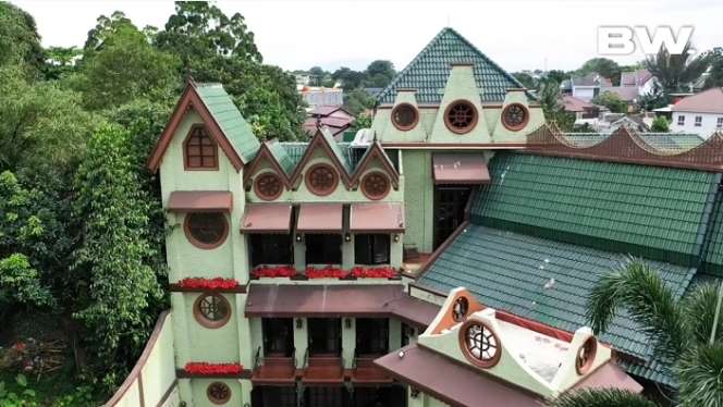Bak Istana Kerajaan, Ini 8 Potret Mewahnya Rumah Tasya Farasya