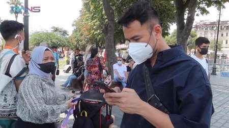 Potret Raffi Ahmad & Nagita Slavina Kunjungi Hagia Sophia