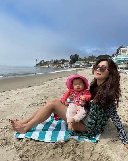 8 Potret Baby Korra, Anak Adinda Bakrie yang Fashionable Abis