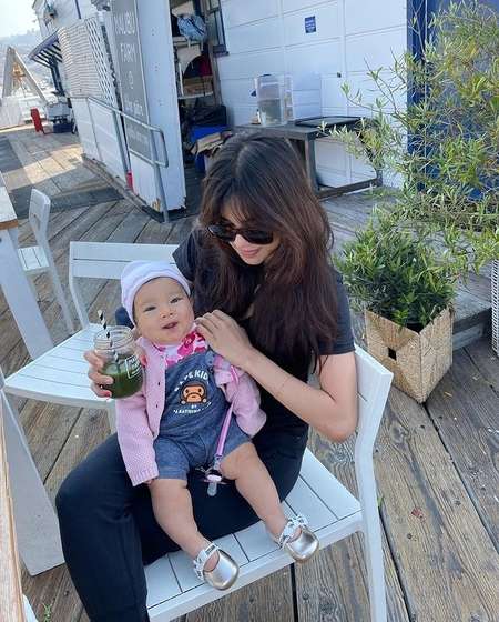 8 Potret Baby Korra, Anak Adinda Bakrie yang Fashionable Abis