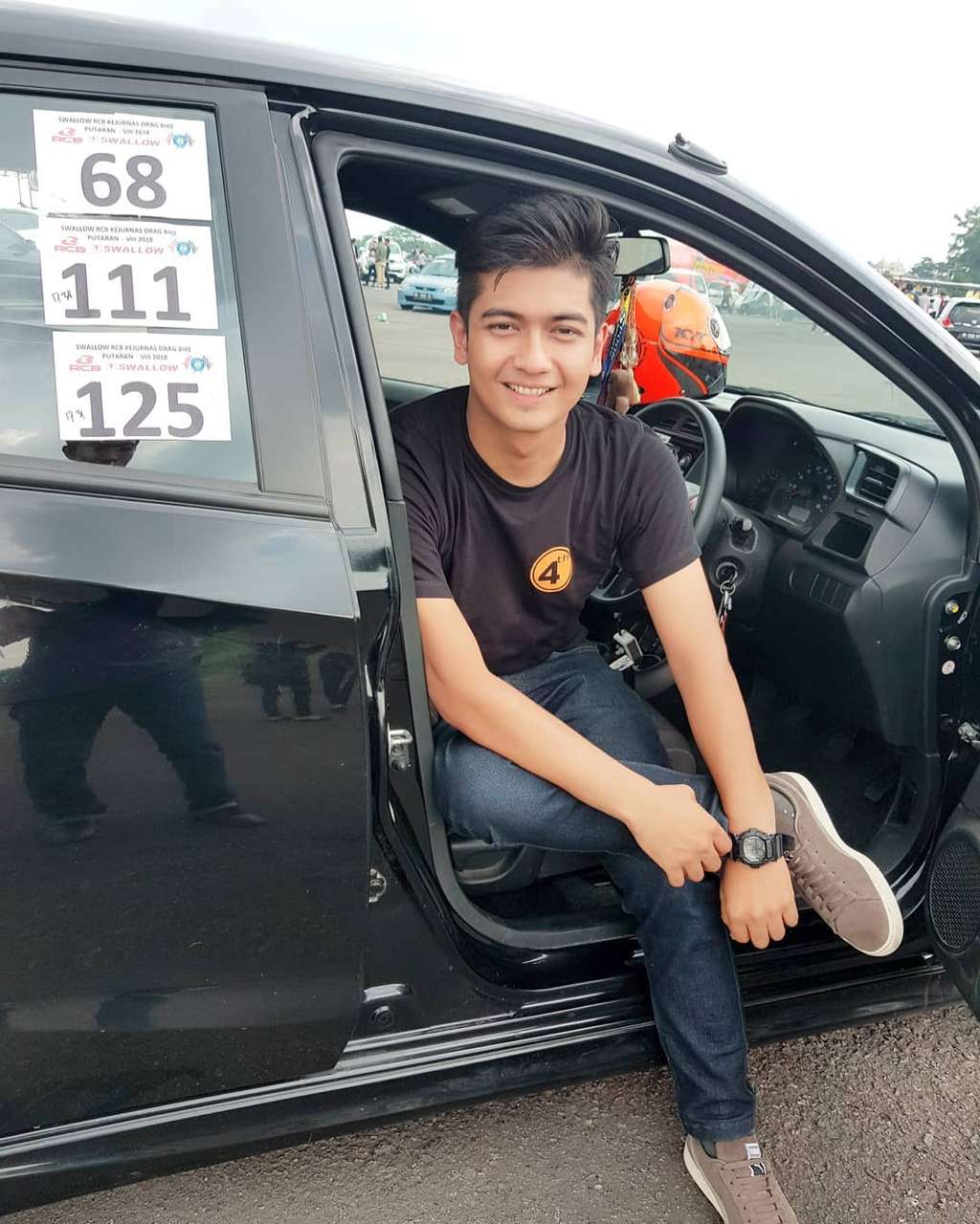 Bikin Heboh! Intip 10 Potret Gantengnya Calon Suami Ria Ricis