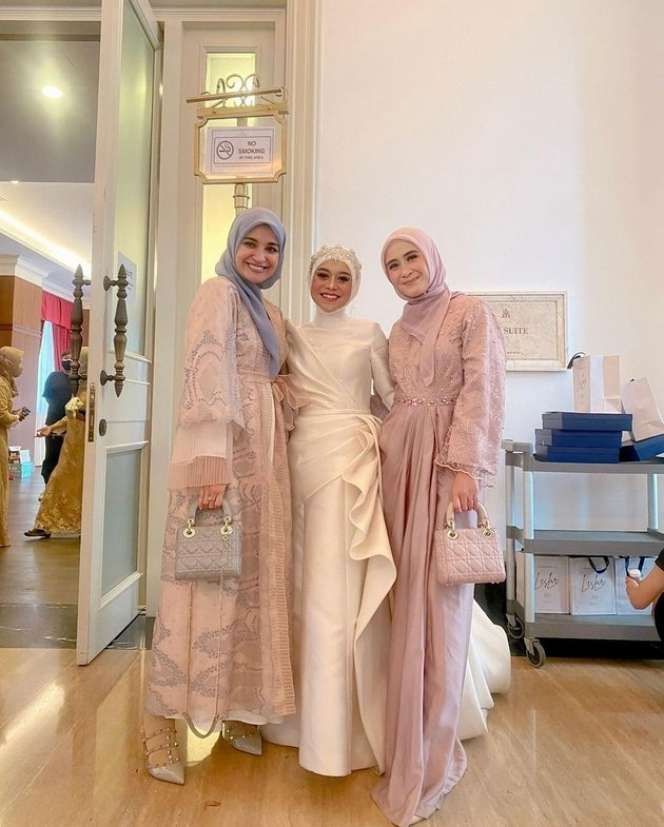 8 Potret Shireen di Tasyakuran Lesty-Billar, Bak Barbie Hidup!