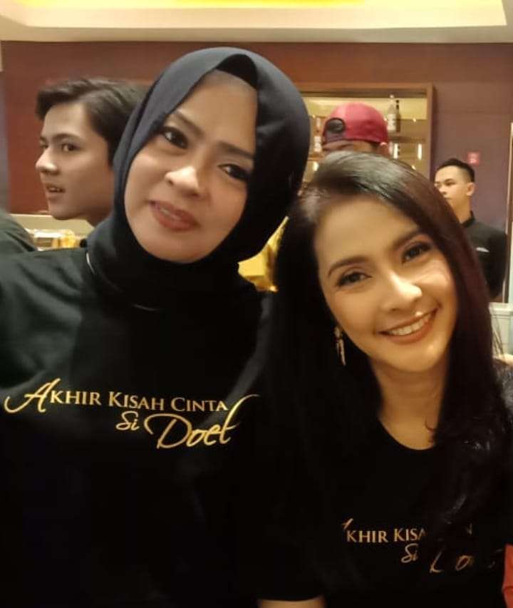 10 Foto Terbaru Munaroh Kekasih Mandra, Jadi Beda Banget!