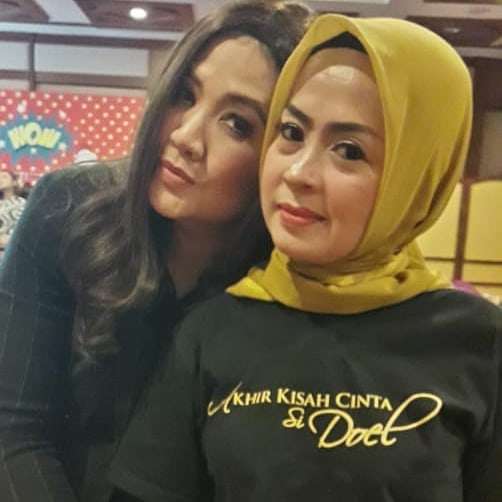 10 Foto Terbaru Munaroh Kekasih Mandra, Jadi Beda Banget!