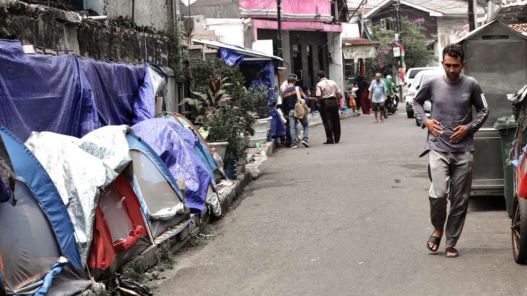 Nestapa Pengungsi Afghanistan di Kebon Sirih
