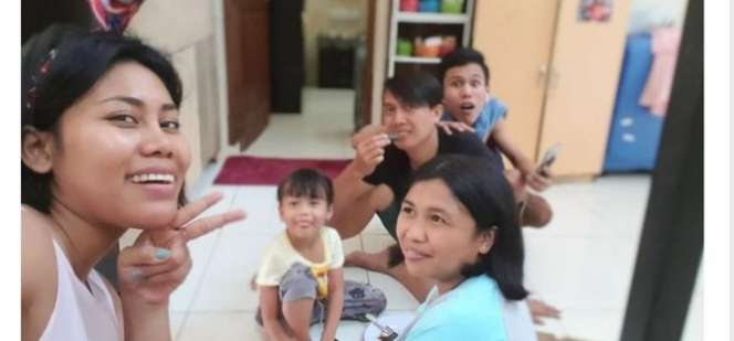 Hasil Kerja Keras Nyanyi, Ini 9 Potret Rumah Evi Masamba