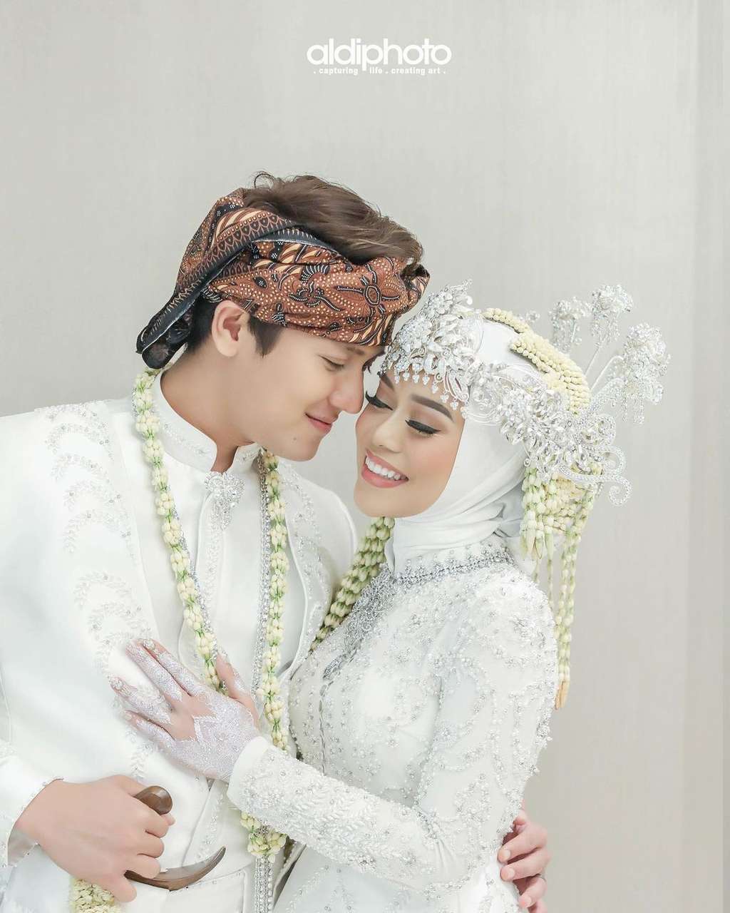 7 Foto Rizky Billar Cium Mesra Bibir Lesty, Fans Auto Histeris