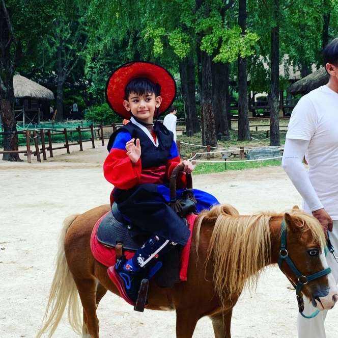 10 Pesona King Faaz Arafiq, Kecil-kecil Sudah Jadi Idola