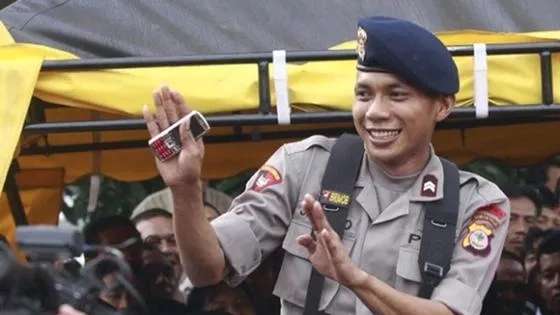 Tak Disangka 5 Seleb ini Dulunya TNI & Polri, Tessy Juga Lho!