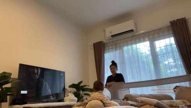 5 Potret Rumah Mutia Ayu, Terpasang Foto Mendiang Glenn Fredly