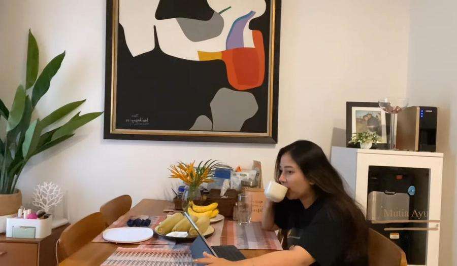 5 Potret Rumah Mutia Ayu, Terpasang Foto Mendiang Glenn Fredly