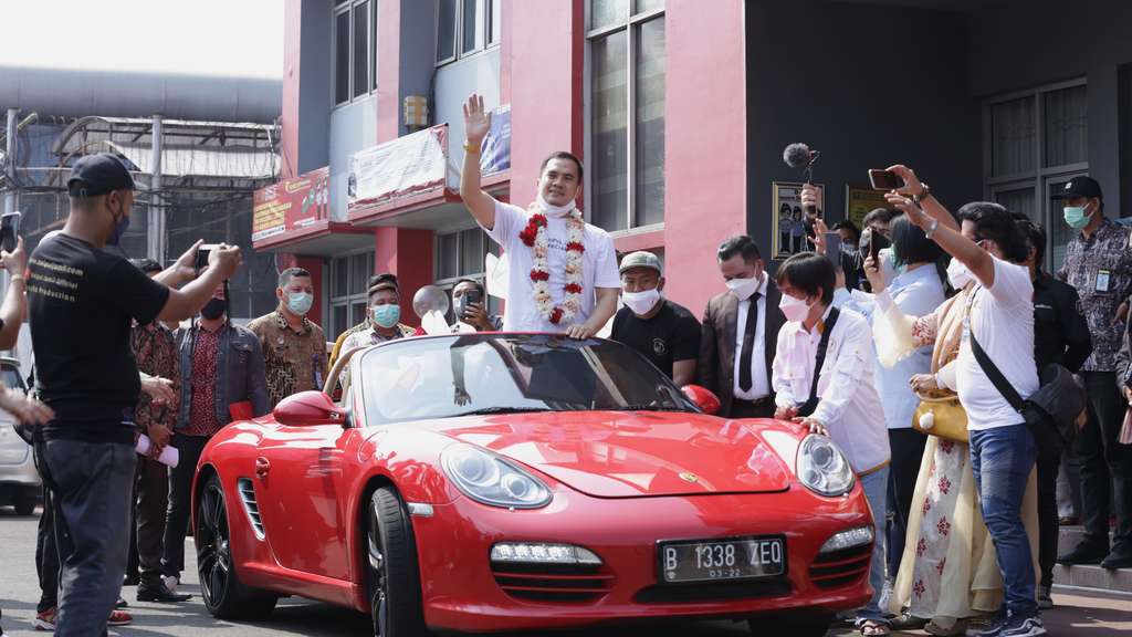 Ekspresi Saipul Jamil Bebas dari Penjara, Teriak I Love Full