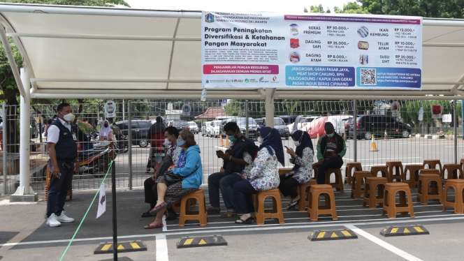 Belanja Sembako Rasa Gratis di Pasar Induk Beras Cipinang