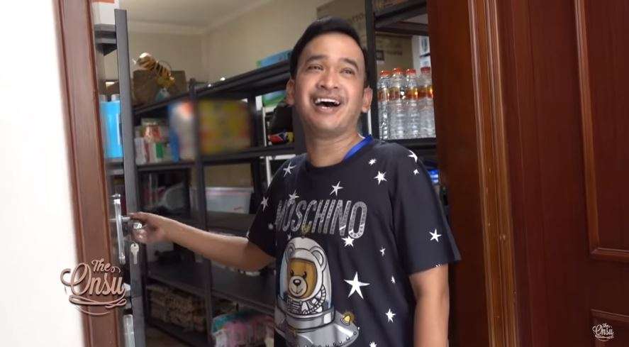 6 Potret Minimarket Pribadi di Rumah Mewah Artis, Bikin Ngiri!