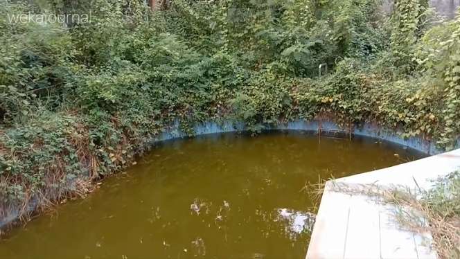 10 Potret Rumah Mewah Artis yang 15 Tahun Terbengkalai, Serem!