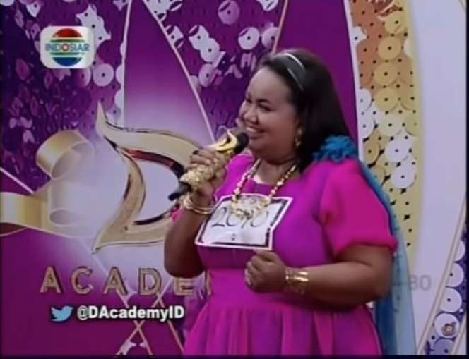 7 Potret Lawas Aty Kodong Diawal Karier, Bikin Pangling!