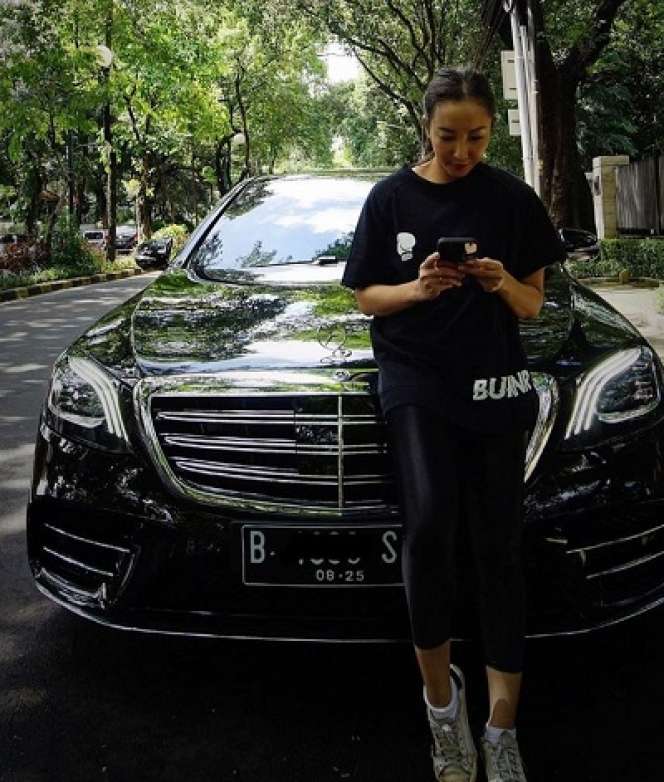 10 Potret Renny Sutiyoso, Sempat Viral Jual Rawon 500 Ribu
