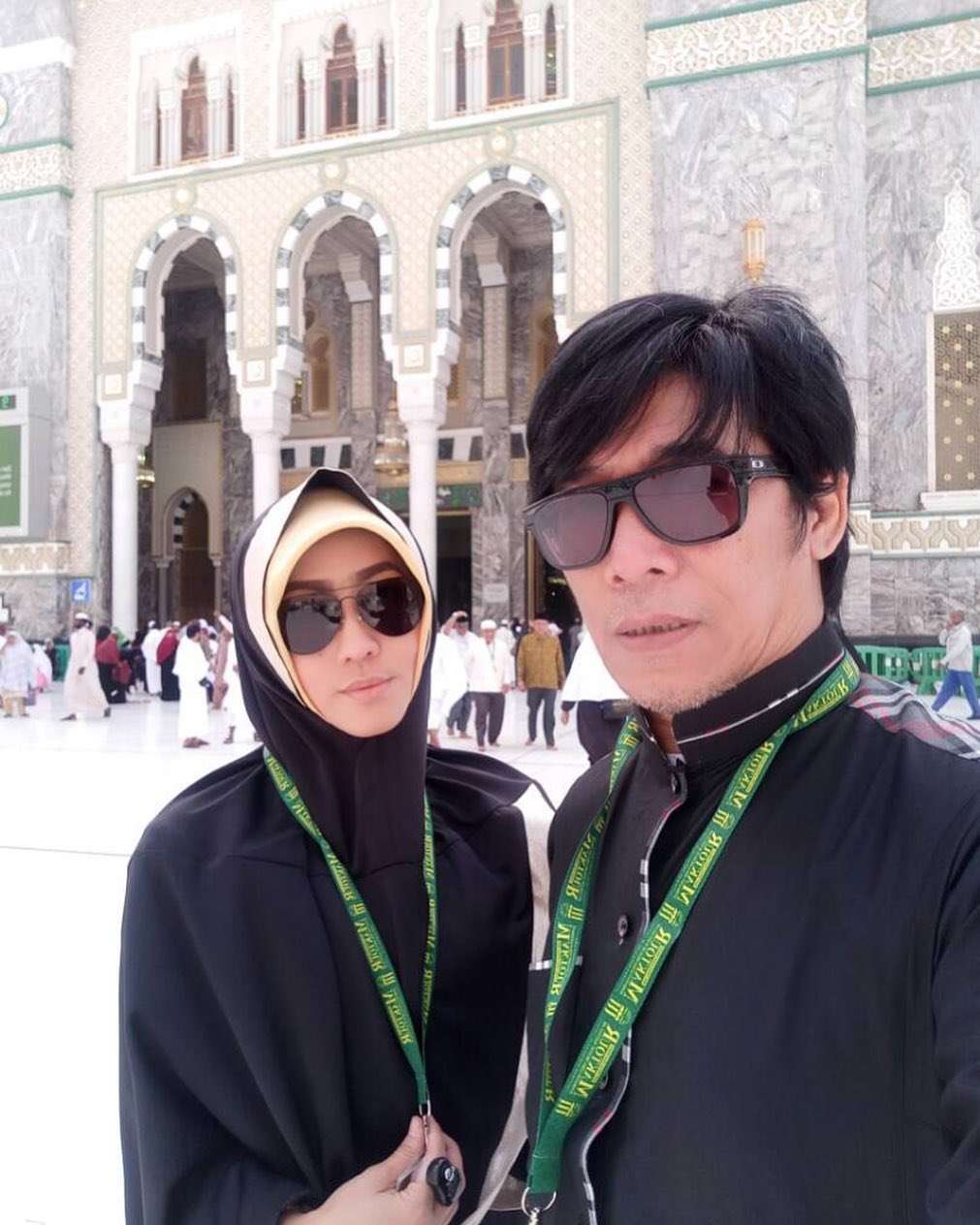 Beda 18 Tahun, Intip 8 Foto Cantiknya Istri Kedua Parto Patrio