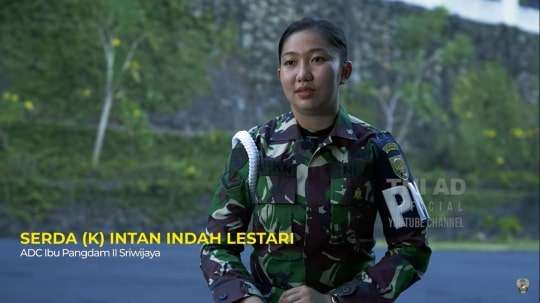 10 Aksi Ekstrem Serda Intan Indah, Ajudan Ibu Jenderal TNI AD