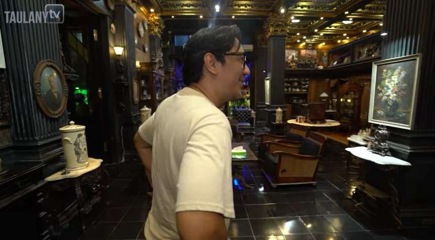 10 Potret Rumah Ahmad Dhani, Mirip Museum Bersejarah