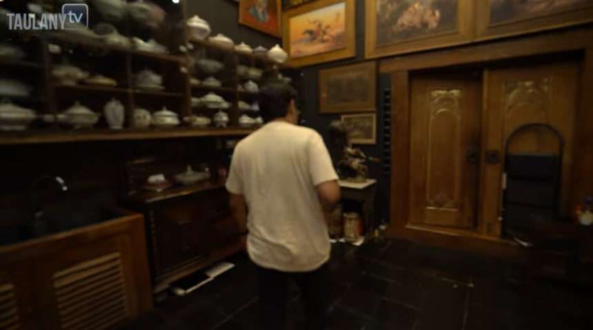 10 Potret Rumah Ahmad Dhani, Mirip Museum Bersejarah