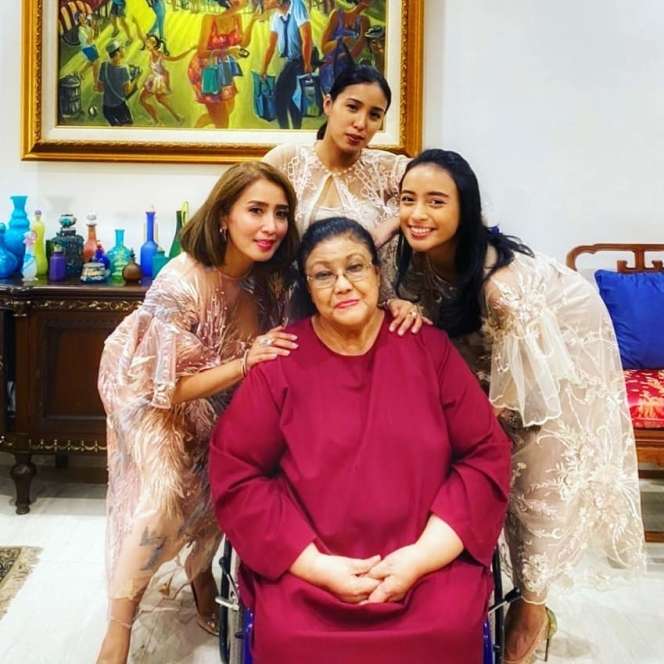 Ingat Tante Mira di Film Warkop DKI? Begini Nasibnya Sekarang