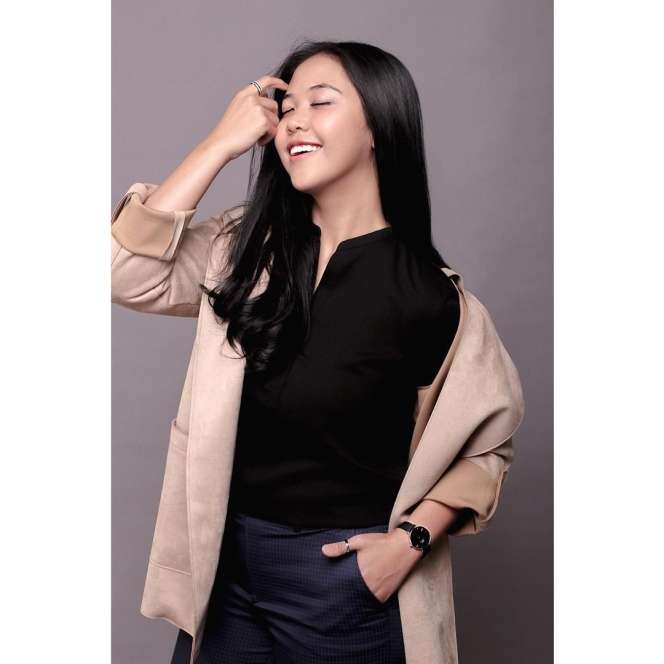 8 Potret Tania Artawidjaya, Pilot Cantik Mirip Eonni Korea