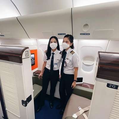 8 Potret Tania Artawidjaya, Pilot Cantik Mirip Eonni Korea