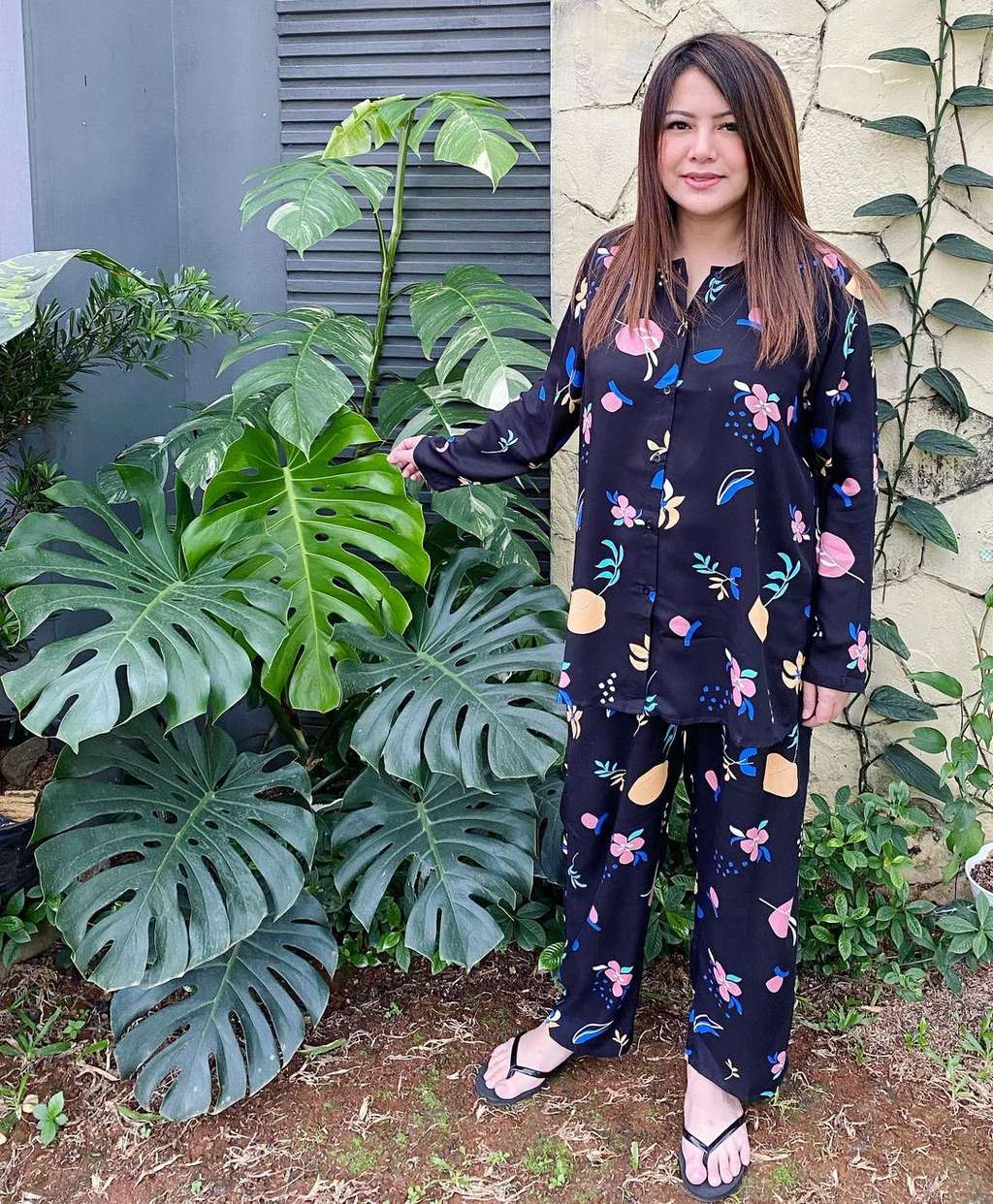 8 Potret Cantiknya Istri Anji Usai Susut 13.5 Kg, Bikin Syok!