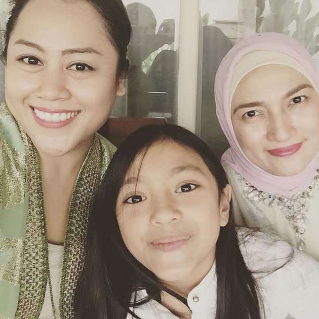 8 Potret Sarah Amalia, Mantan Istri Ariel NOAH Kini Berhijab
