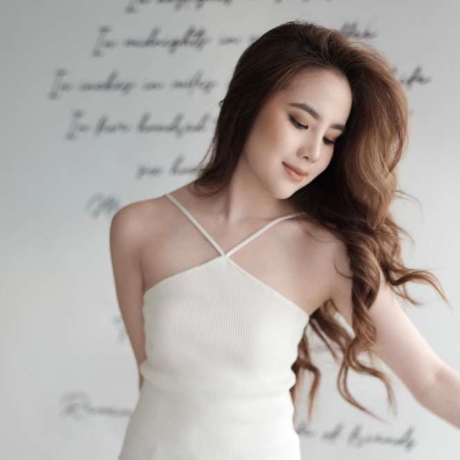 10 Pesona Agatha Chelsea, Eks Idola Cilik yang Beranjak Dewasa