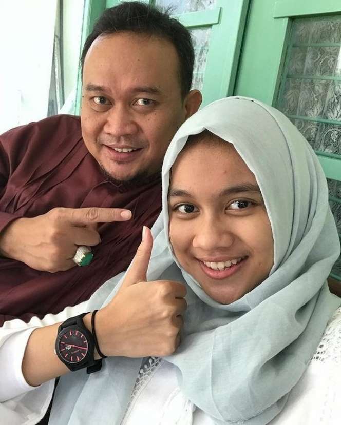 7 Foto Cantiknya Mariesa, Anak Cak Lontong yang Jarang Disorot