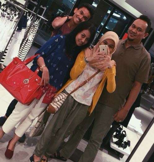 7 Foto Cantiknya Mariesa, Anak Cak Lontong yang Jarang Disorot