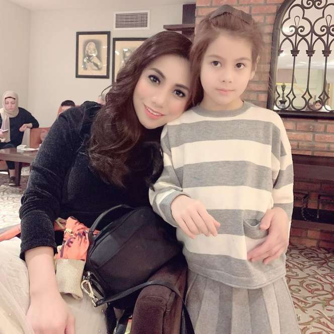 Nikahi Bule Turki, 10 Potret Cantiknya Siti KDI Sekarang