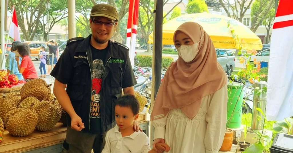 159 Pria Antre Melamar, 5 Potret Penampilan Baru Larissa Chou