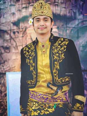 Artis Keturunan Bali Punya Nama Panjang Ada yang Sampai 6 Kata