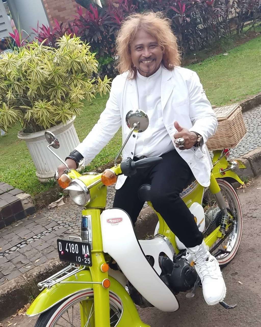 Hidup Nyata Komar Preman Pensiun, Ternyata Simpan Kisah Pilu