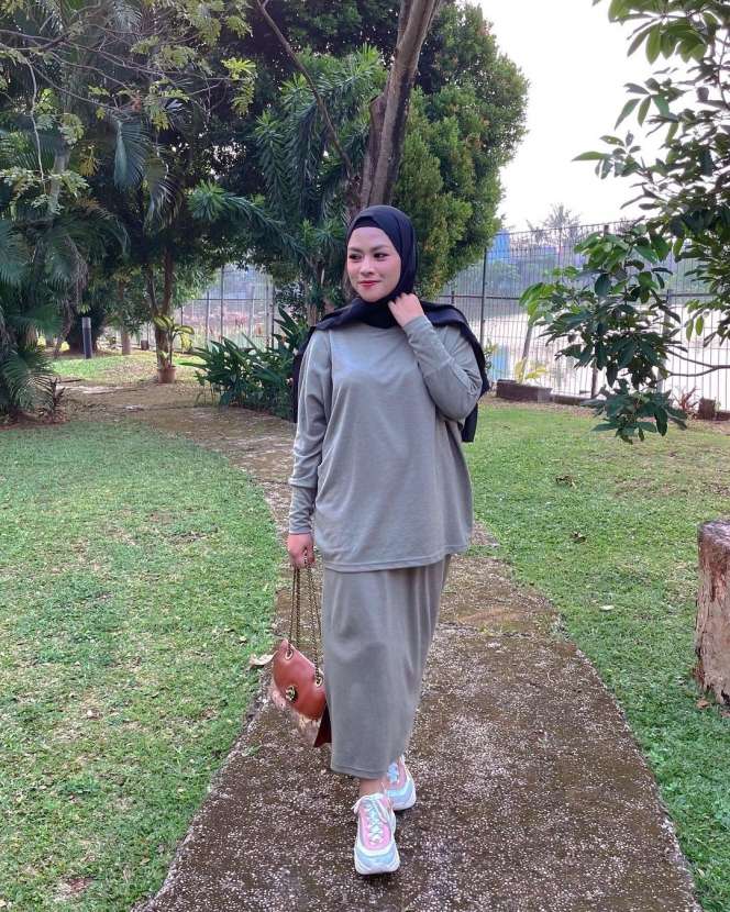 8 Foto Penampilan Terbaru Mantan Istri Daus Mini Bikin Melongo