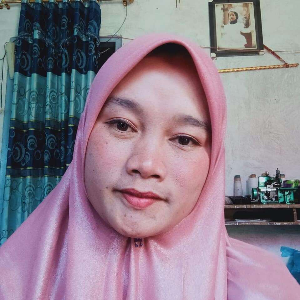 6 Potret Nelli Sovia, Istri Lord Adi MCI 8 yang Jarang Disorot