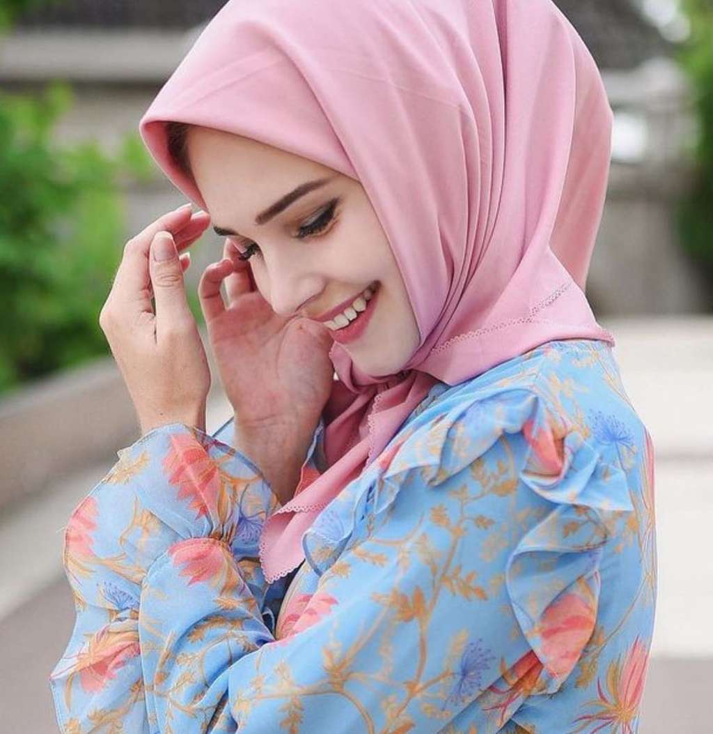 8 Potret Tiphaine Model Prancis Mualaf, RANS Angel Raffi Ahmad