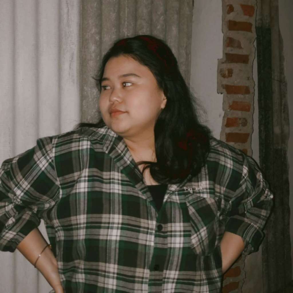 7 Potret Putri Mendiang Taufik Savalas yang Beranjak Remaja