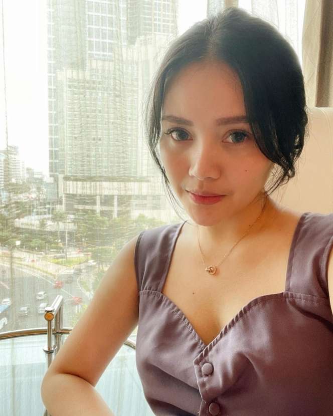 8 Foto Penampilan Baru Mawar AFI, Cantik Sampe Bikin Pangling!