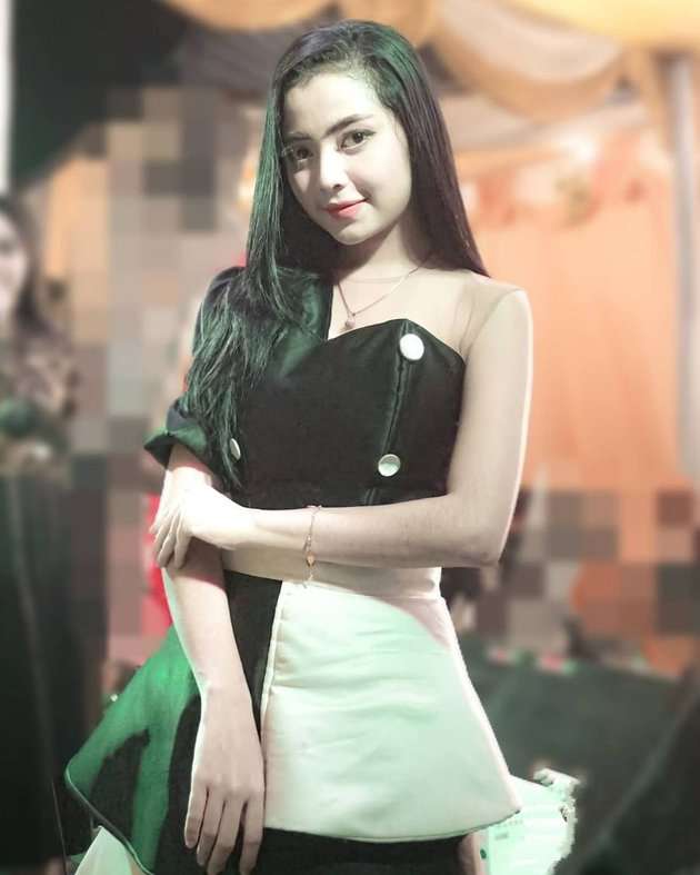 9 Potret Pedangdut Wawa Widi, Ternyata Calon Istri Prajurit