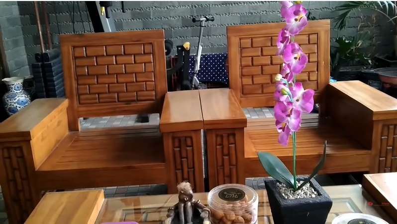 Kini Sukses, Intip 10 Foto Mewahnya Rumah Komar Preman Pensiun